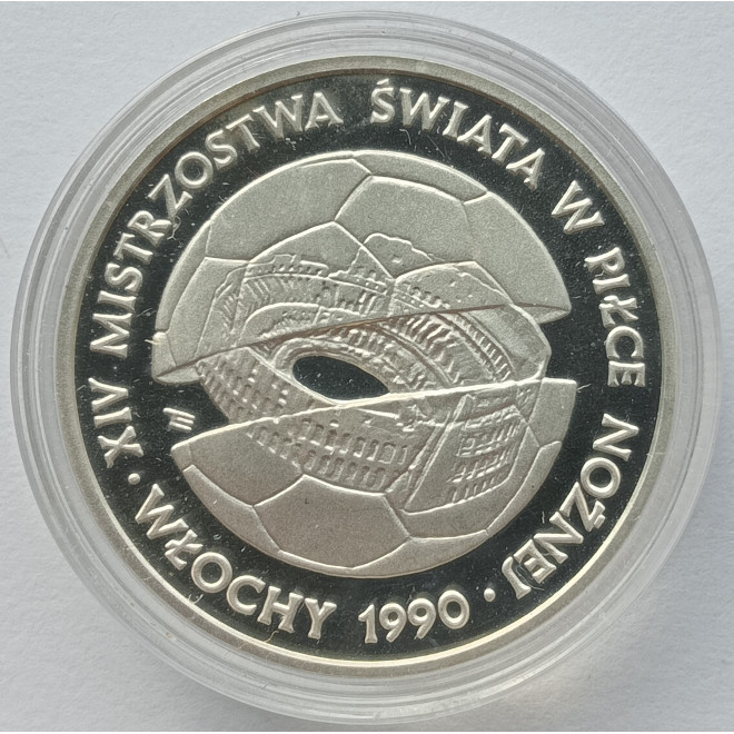 Awers monety 500 Złotych 1988 XIV Mistrzostwa Świata w Piłce Nożnej 1990 Włochy
