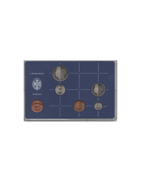 Awers monety 1982 Różne Guldeny Zestaw FDC