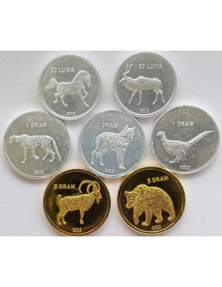 Awers monety Republika Górskiego Karabachu 2013 Różne Lumy i Dram zestaw monet